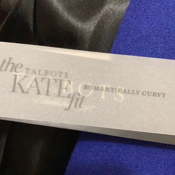 Beautiful Talbots new suit coat. Amazing blue color. - Picture 6 of 8